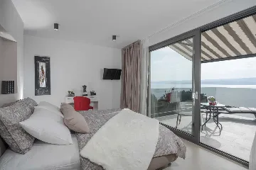 Modern Villa with Pool and Wellness in Stanići