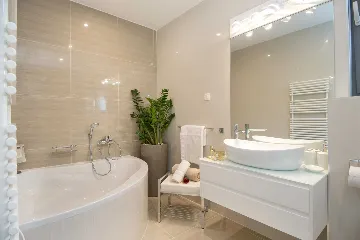 Modern Villa with Pool and Wellness in Stanići