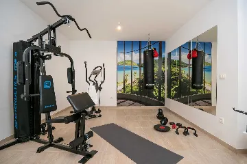 Modern Villa with Pool and Wellness in Stanići