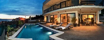 Modern Villa with Pool and Wellness in Stanići