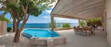 Seaside Villa Retreat with Pool in Orebić