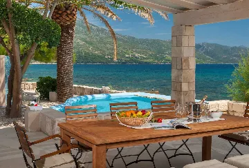 Seaside Villa Retreat with Pool in Orebić