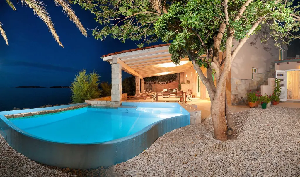 Seaside Villa Retreat with Pool in Orebić