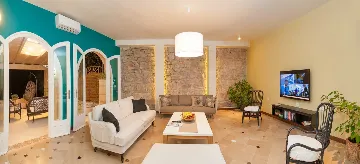 Seaside Villa Retreat with Pool in Orebić