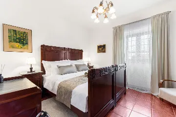 Contemporary Villa Retreat with Pool in Sovinjska Brda