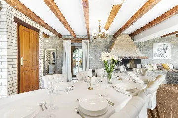 Contemporary Villa Retreat with Pool in Sovinjska Brda