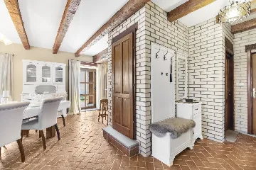 Contemporary Villa Retreat with Pool in Sovinjska Brda