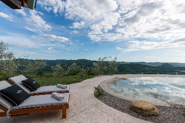 Contemporary Villa Retreat with Pool in Sovinjska Brda