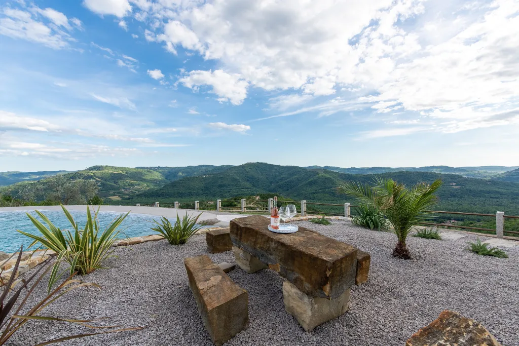 Contemporary Villa Retreat with Pool in Sovinjska Brda
