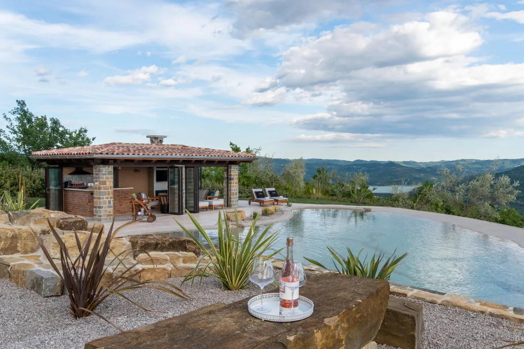 Contemporary Villa Retreat with Pool in Sovinjska Brda