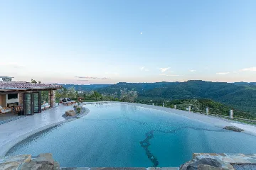 Contemporary Villa Retreat with Pool in Sovinjska Brda