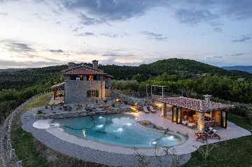 Contemporary Villa Retreat with Pool in Sovinjska Brda