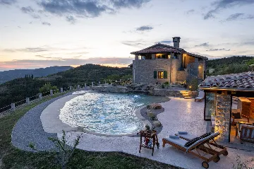 Contemporary Villa Retreat with Pool in Sovinjska Brda