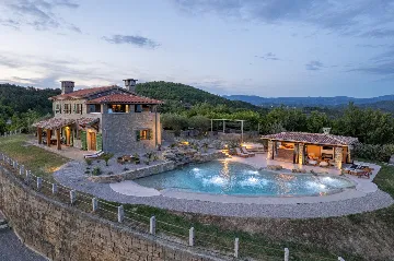 Contemporary Villa Retreat with Pool in Sovinjska Brda