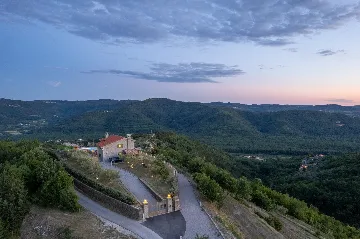 Contemporary Villa Retreat with Pool in Sovinjska Brda