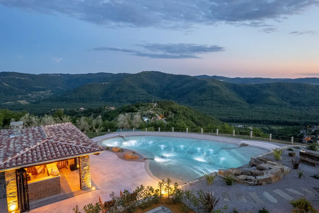 Contemporary Villa Retreat with Pool in Sovinjska Brda