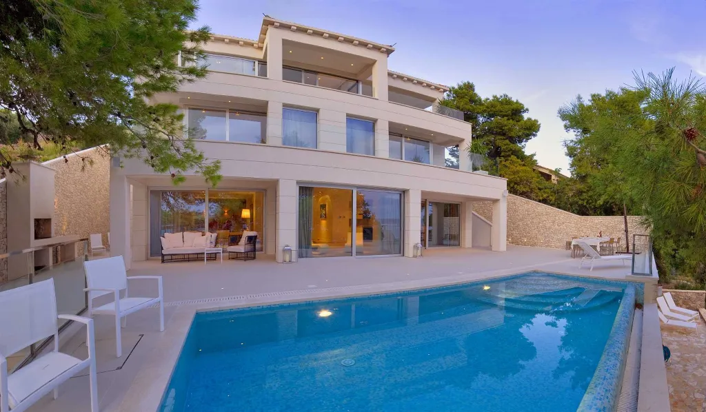 Seaside Villa Retreat with Pool in Selca