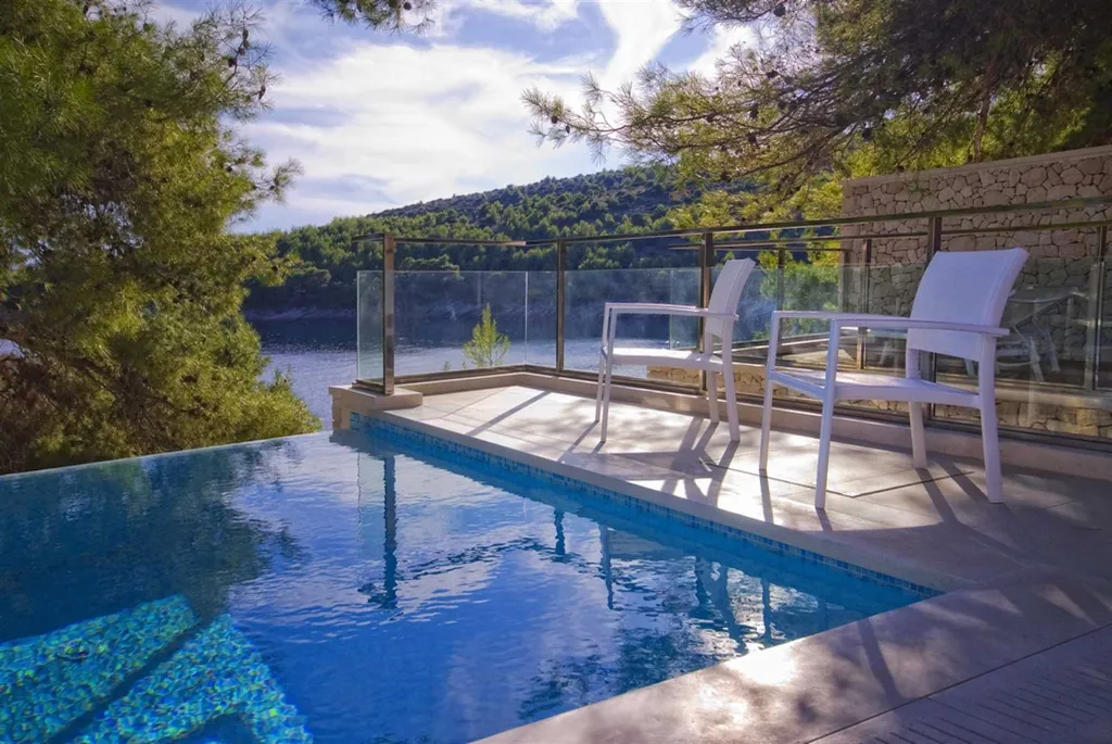 Seaside Villa Retreat with Pool in Selca