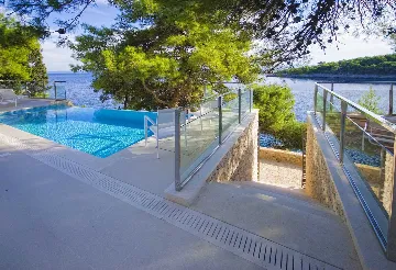 Seaside Villa Retreat with Pool in Selca