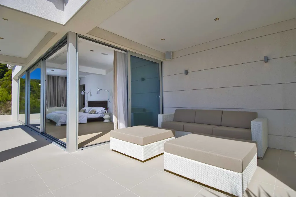 Seaside Villa Retreat with Pool in Selca