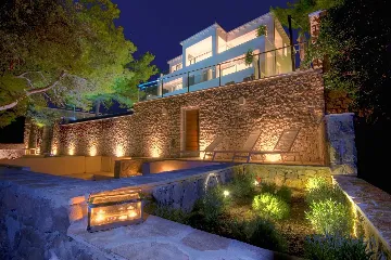 Seaside Villa Retreat with Pool in Selca