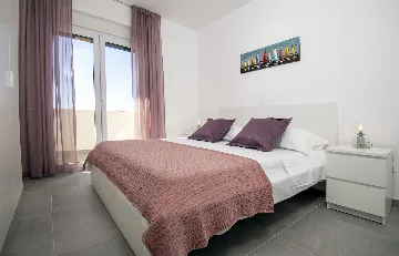 Contemporary Villa Retreat with Pool in Rogoznica