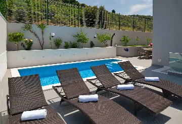 Contemporary Villa Retreat with Pool in Rogoznica