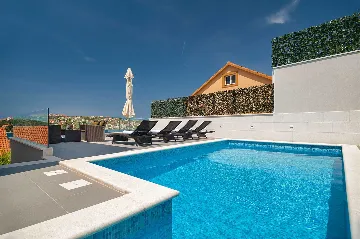 Contemporary Villa Retreat with Pool in Rogoznica