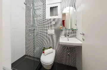 Contemporary Villa Retreat with Pool in Rogoznica