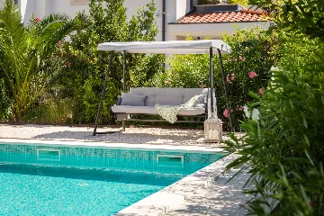 Modern Villa with Pool in Kaštel Stari