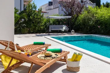 Modern Villa with Pool in Kaštel Stari