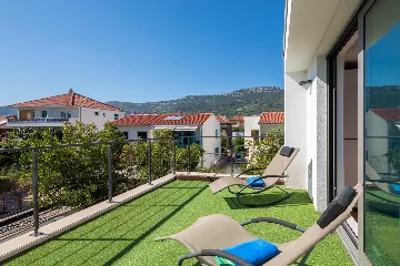 Modern Villa with Pool in Kaštel Stari