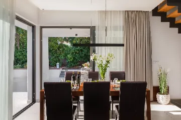 Modern Villa with Pool in Kaštel Stari