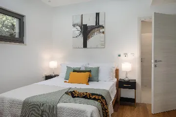 Modern Villa with Pool in Kaštel Stari