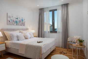 Modern Villa with Pool in Kaštel Stari