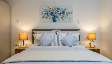 Modern Villa with Pool in Kaštel Stari