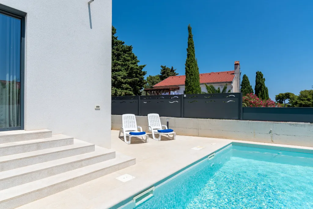 Modern Villa with Pool in Premantura