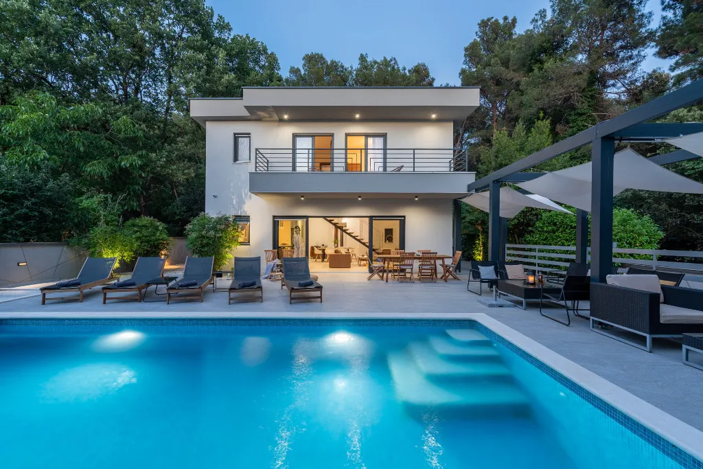 Modern Family Villa with Pool in Medulin