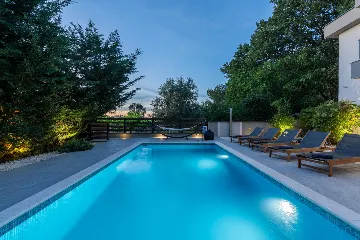 Modern Family Villa with Pool in Medulin