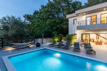 Modern Family Villa with Pool in Medulin