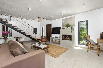 Modern Family Villa with Pool in Medulin