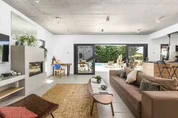 Modern Family Villa with Pool in Medulin