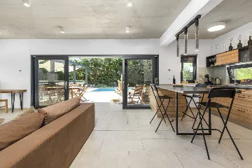 Modern Family Villa with Pool in Medulin