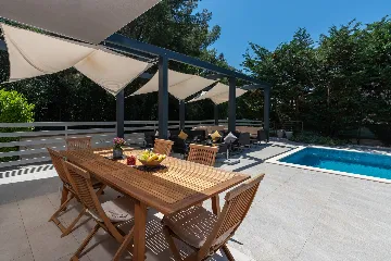 Modern Family Villa with Pool in Medulin