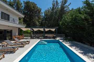 Modern Family Villa with Pool in Medulin