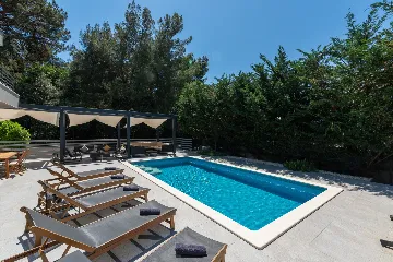 Modern Family Villa with Pool in Medulin