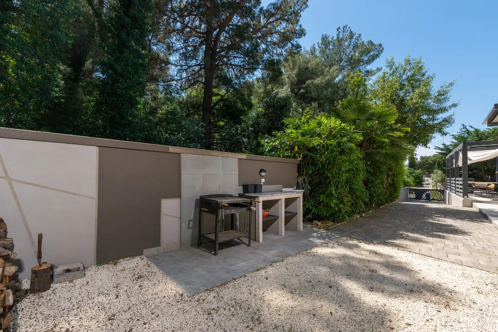 Modern Family Villa with Pool in Medulin