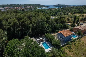 Modern Family Villa with Pool in Medulin