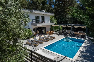 Modern Family Villa with Pool in Medulin