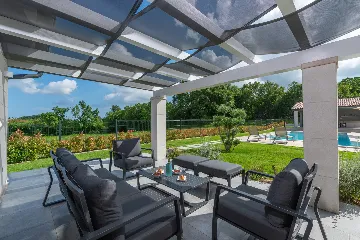 Spacious Villa with Pool in Barban